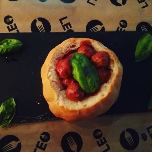 Polpette al Pomodoro e Basilico  Fresco in Crosta di Pane - immagine 2